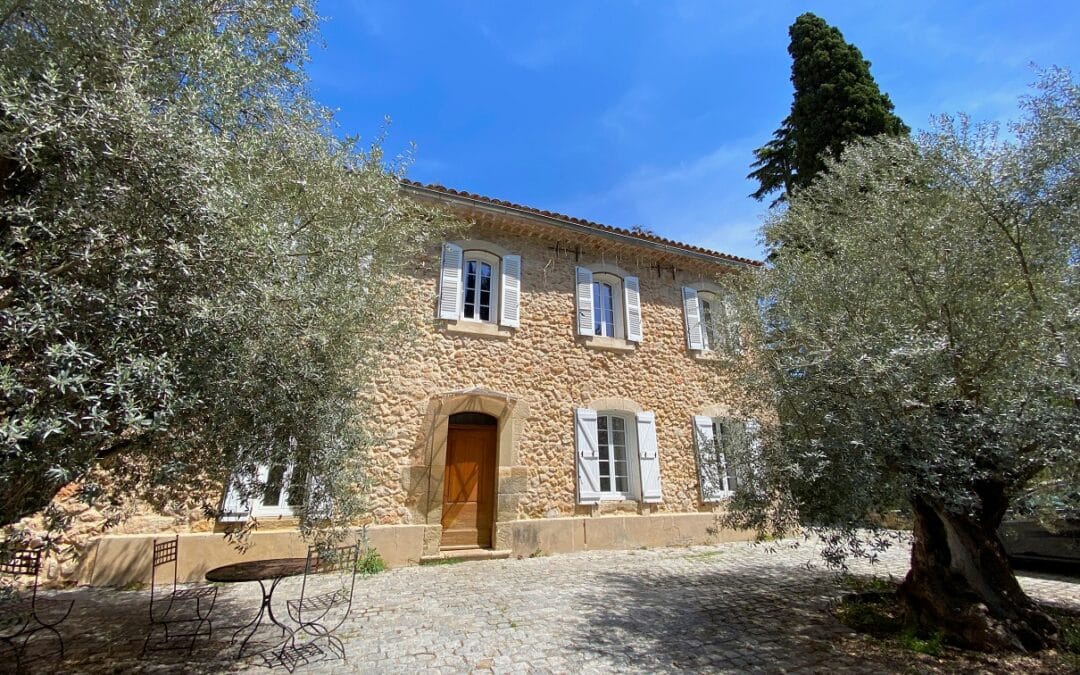 Vast Vineyard in Côtes de Provence and Olive Grove – Ref 180